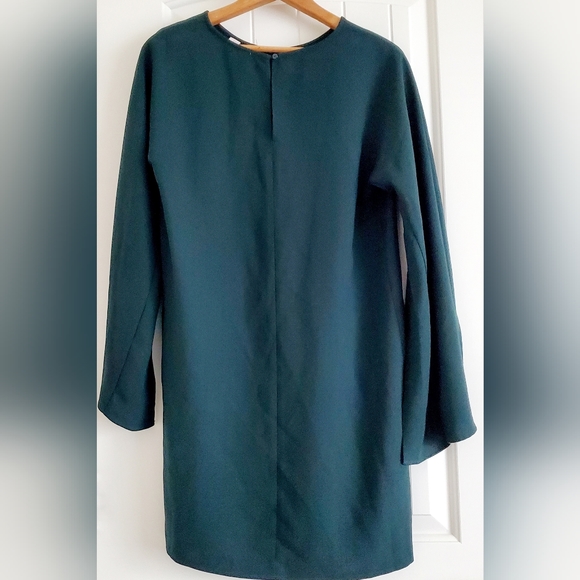 Forever 21 green slit-sleeve crepe shift dress - Picture 5 of 5